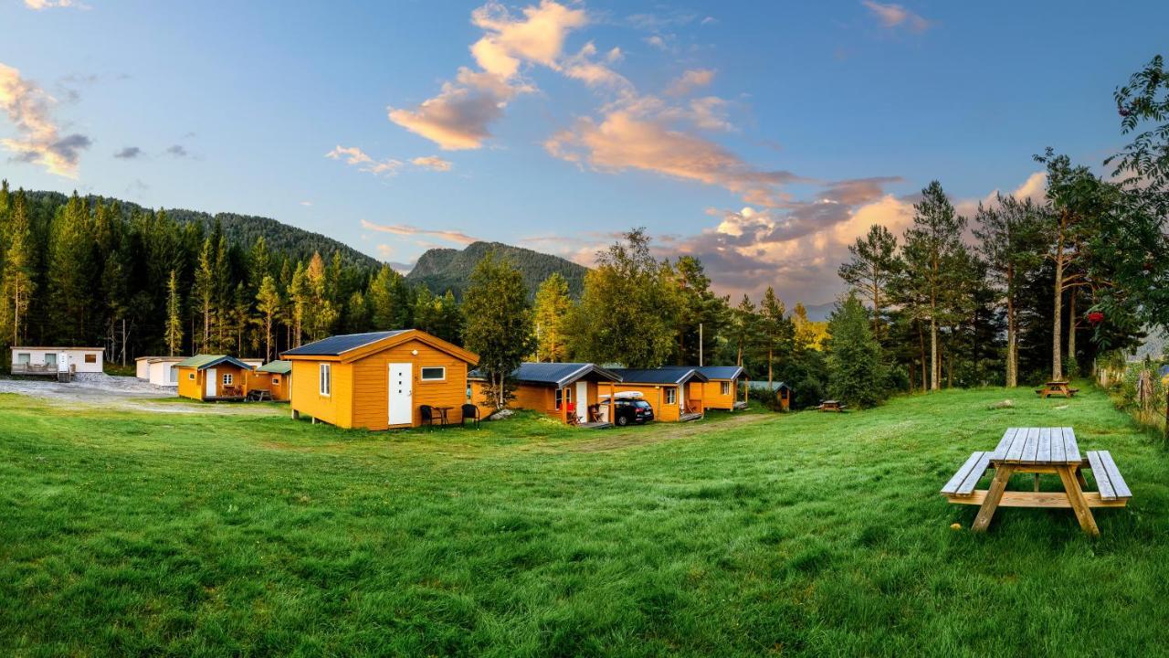 Korsbakken Camping Isfjorden Esterno foto