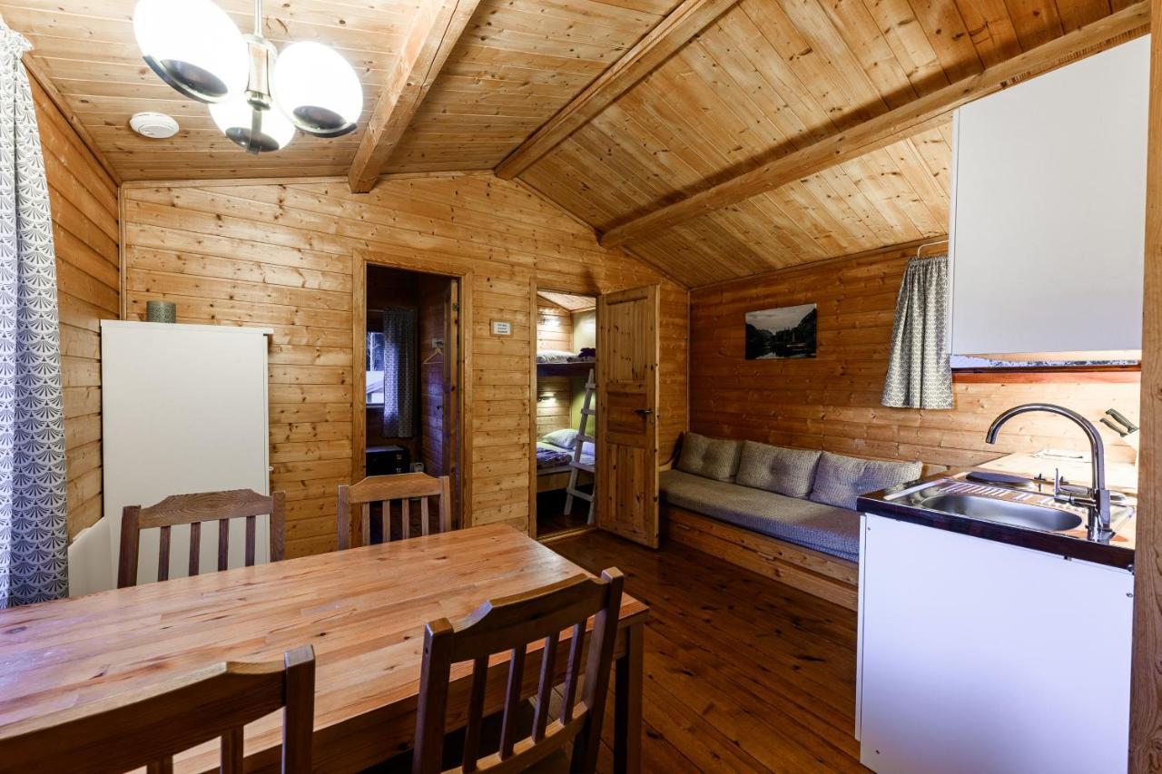 Korsbakken Camping Isfjorden Esterno foto